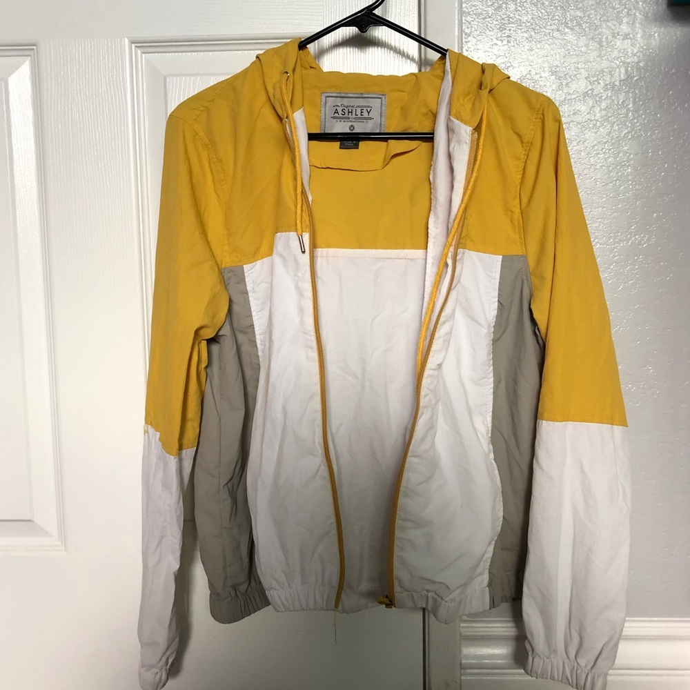 Light Jacket/ Wind Breaker